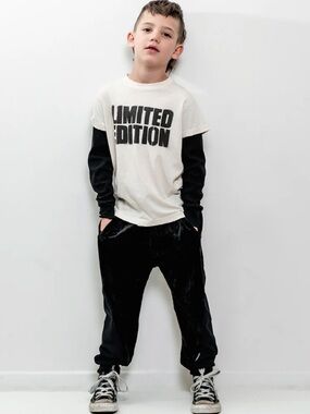 nununu Unisex Limited Edition Tee with Black Sleeves & Bold Graphic